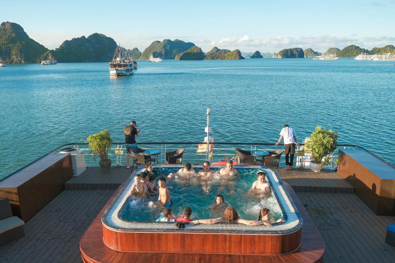 La Casta Cruise Hotell Ha Long Exteriör bild